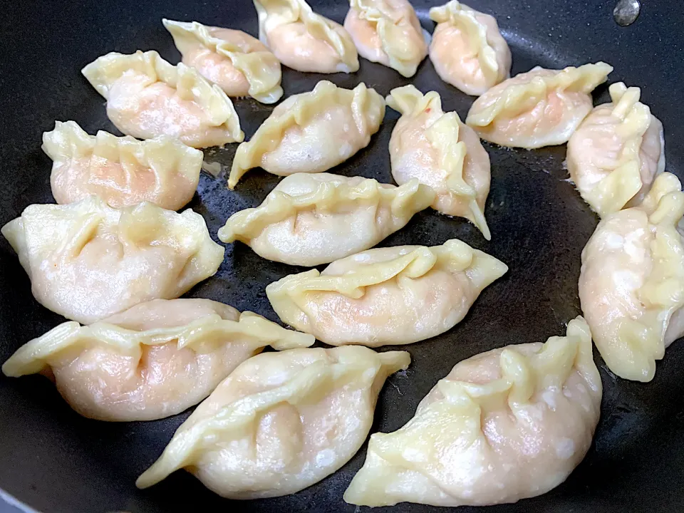 Snapdishの料理写真:Kimchi dumpling|yeni kartikasariさん