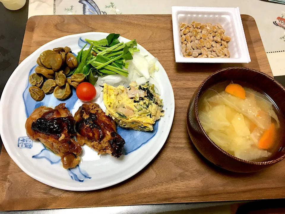 Snapdishの料理写真:手羽元ローストチキンのご飯|みよさん