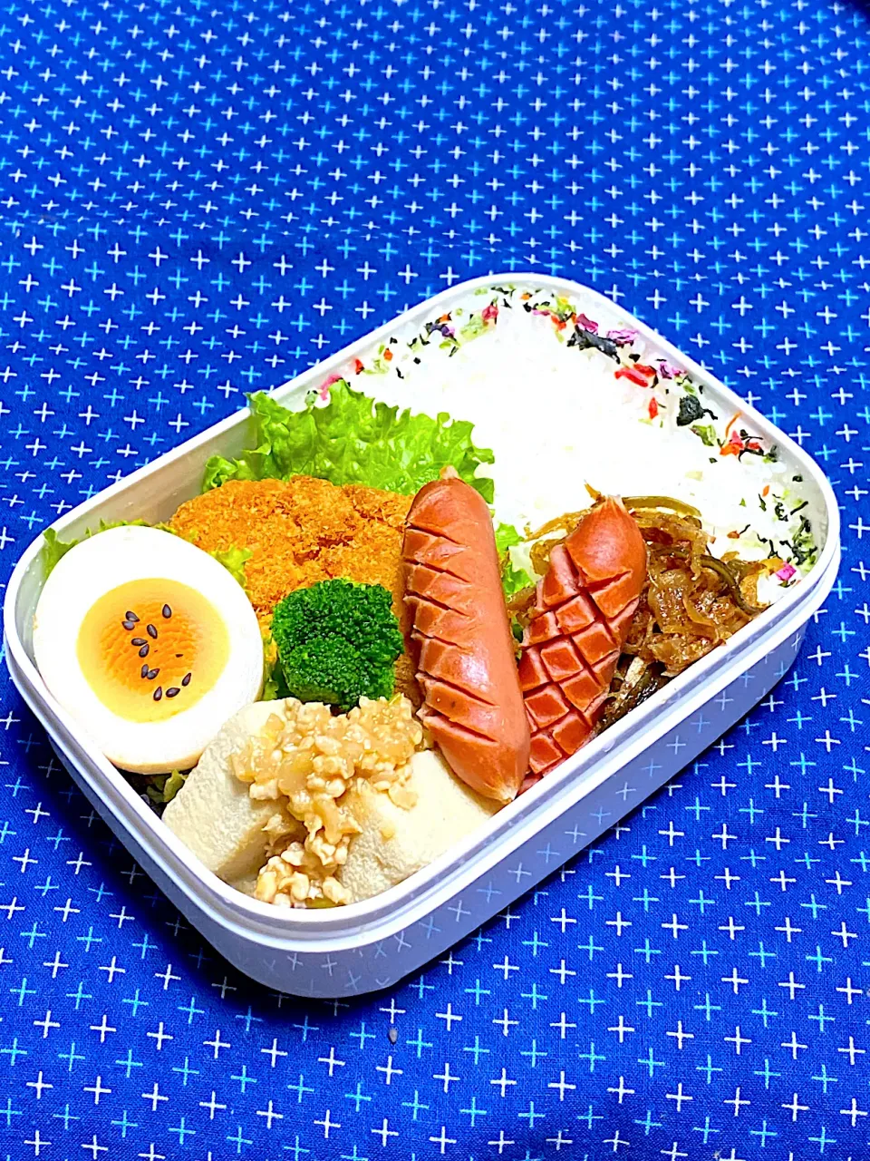 息子のお弁当(強制～高野豆腐の肉味噌がけ😁)|かあたんさん