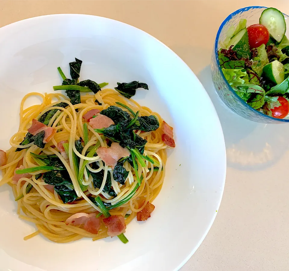 Snapdishの料理写真:Spinach and bacon pasta|sanaさん