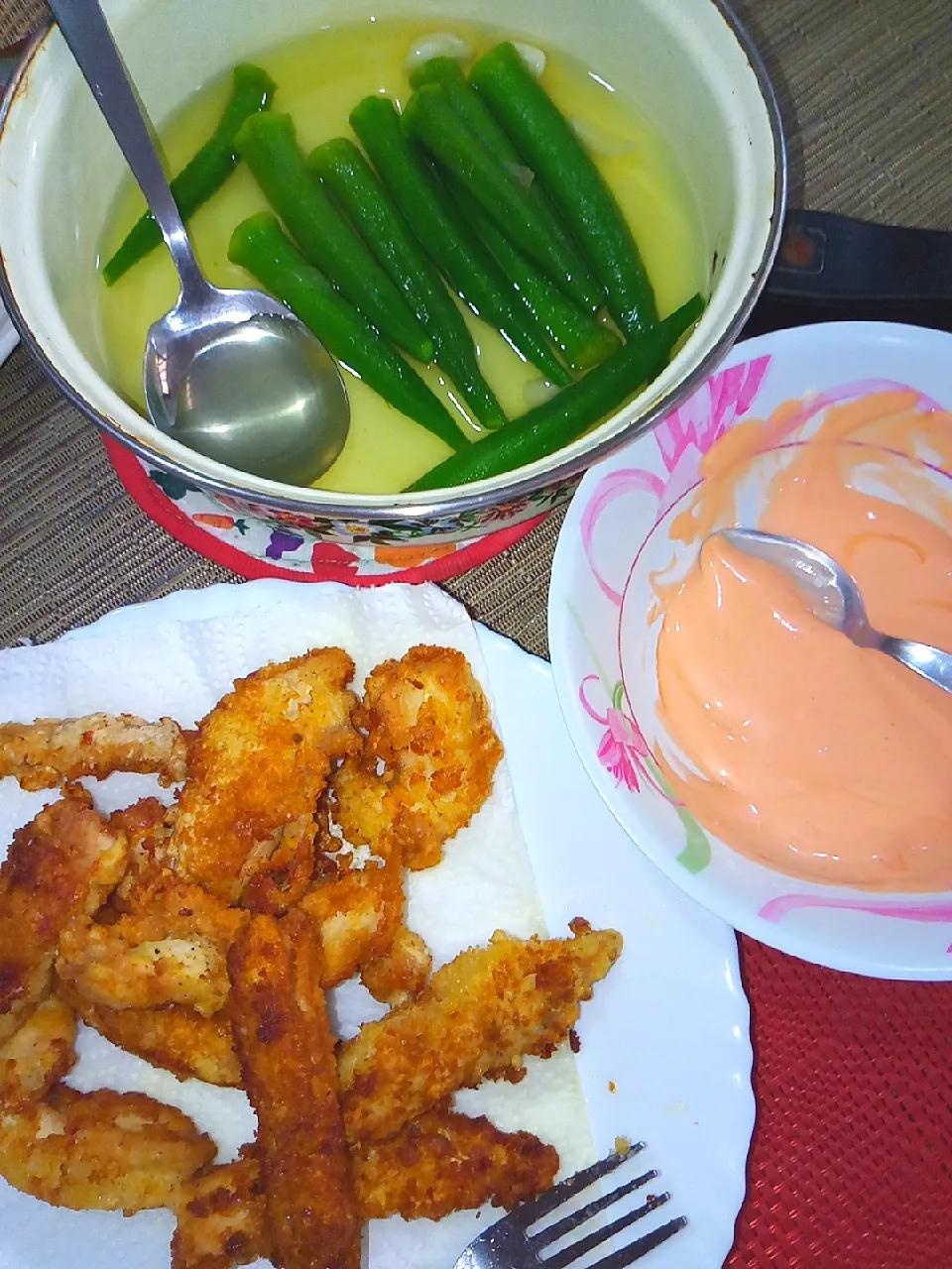 Snapdishの料理写真:Crispy chicken with okra|ilovecassieさん