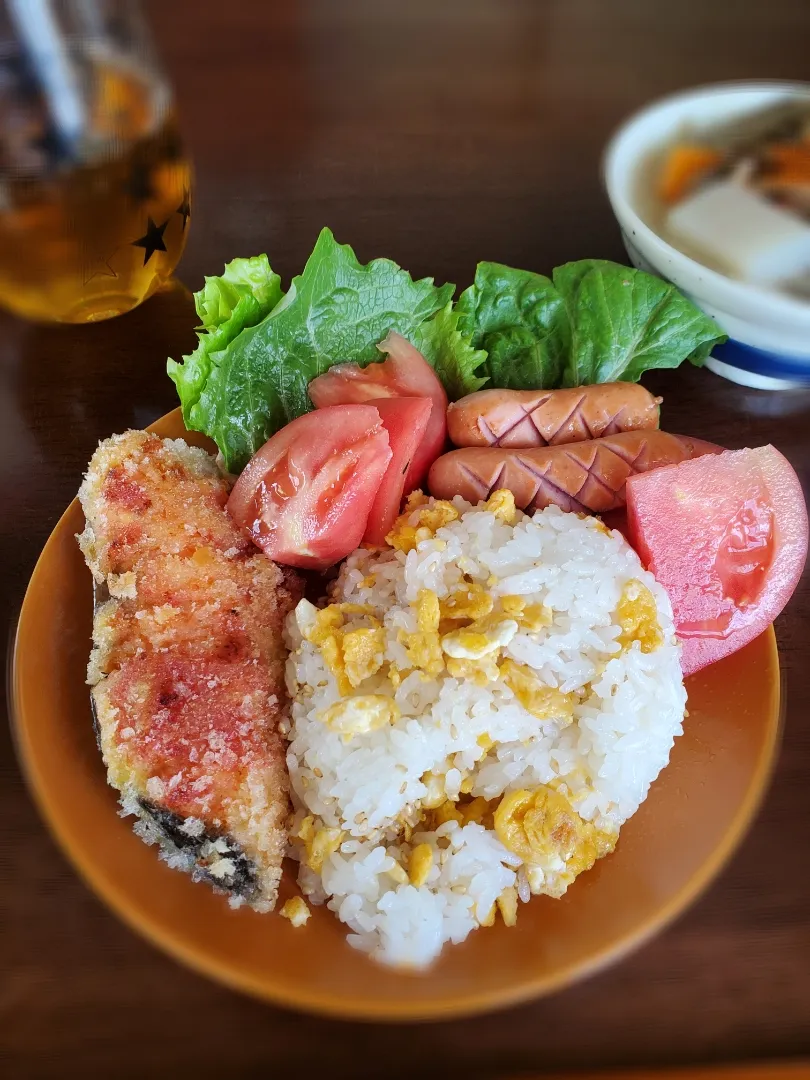 お昼ゴハン☺鮭の梅フライワンプレート✨|ナッツさん