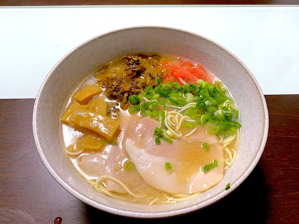 とんこつラーメン|流線形さん