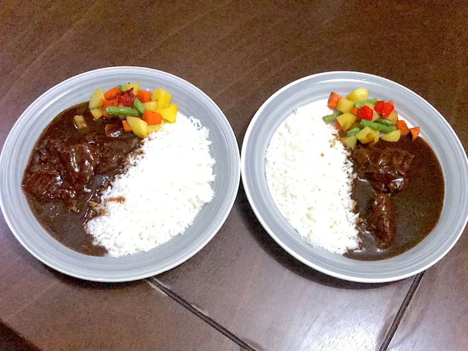 Beef stew with butteredfried veggies|aiko takagiさん