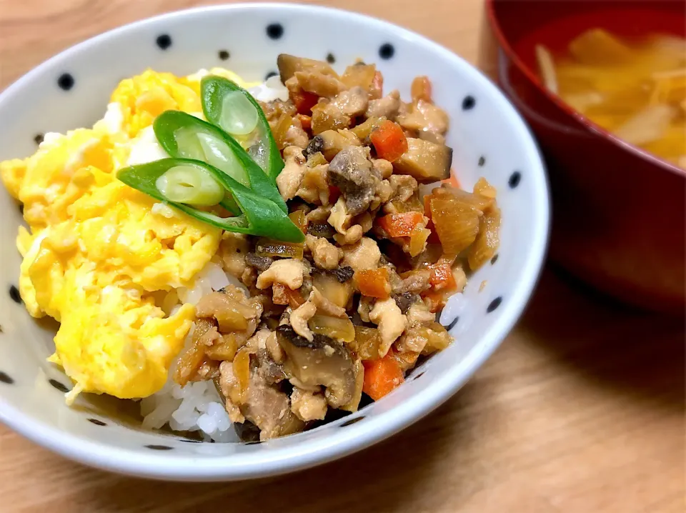 息子作 さばそぼろ丼|Akiさん