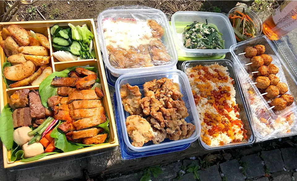 舞茸、雲丹の炊き込みご飯のお花見弁当|ようこさん