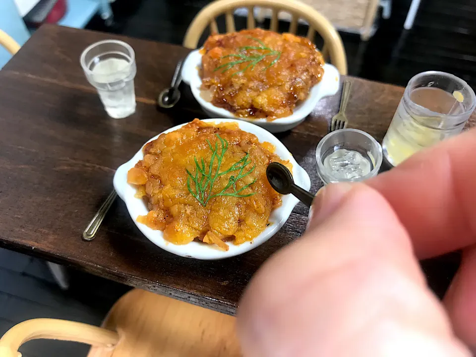 Snapdishの料理写真:Miniature Salmon Baked Rice- real & edible! Please watch how I made this on my YouTube channel 😋|mini by minitさん