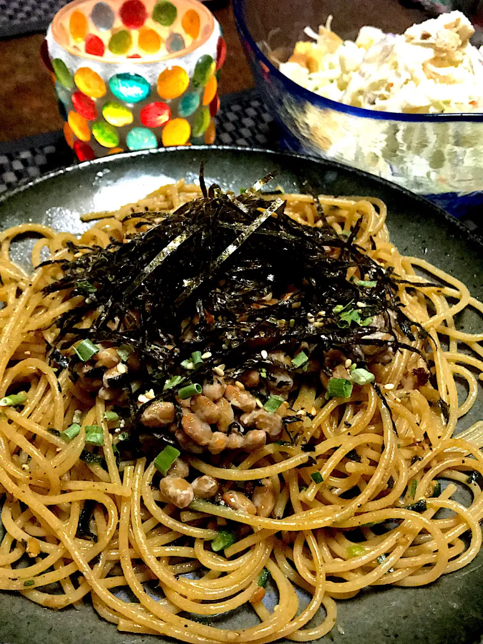 業務スーパーの全粒粉のパスタで作った『納豆スパゲティ』|ま〜てぃんさん