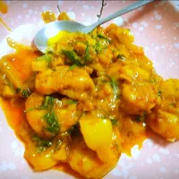 Tangy prawn meat + Diced yellow pepper plopped in a creamy seafood sauce; garnished with sprigs of coriander...
#MadeInChina #HeartSeaFood #Prawn #MryDiner #Mar|M³rryTast³s♡さん