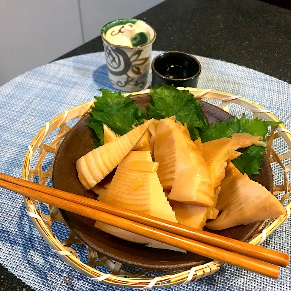 たけのこは竹に旬と書いて筍なのね|シュトママさん