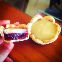 Snapdishの料理写真:Custard & Jam tarts|Bethさん