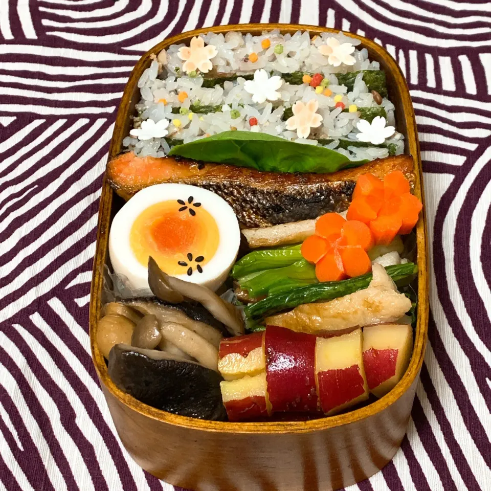 旦那のお弁当1 鮭の塩麹漬け弁当にしました^ ^|ヤマネコさん