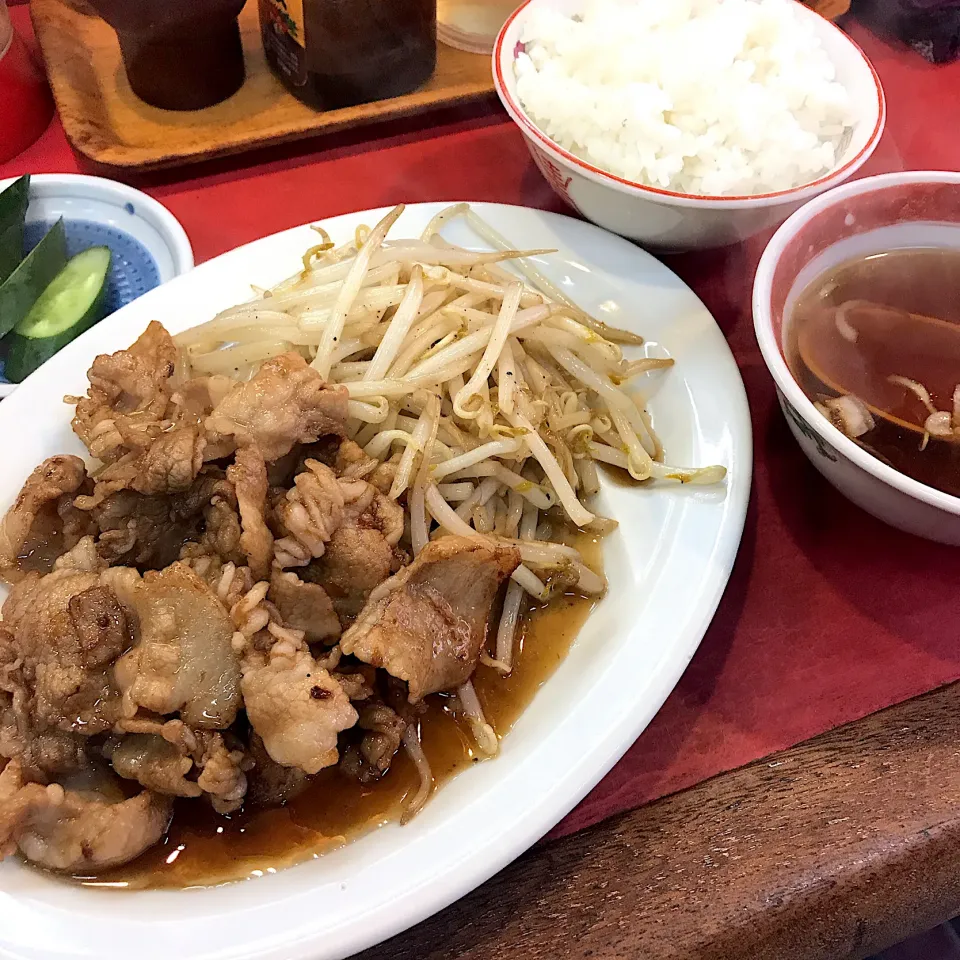 Snapdishの料理写真:焼肉ライス@健楽(月島)|塩豚骨さん