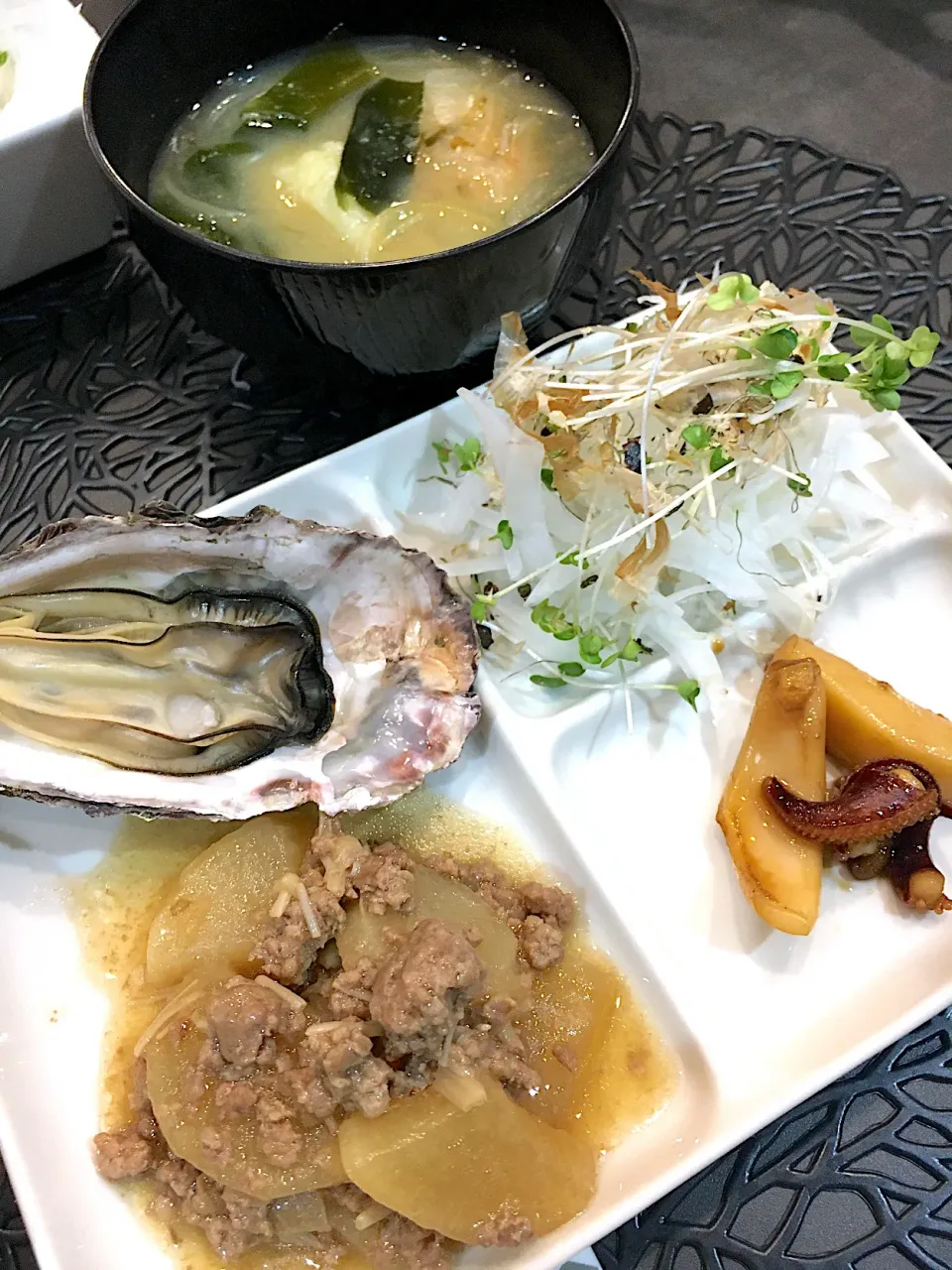 Snapdishの料理写真:今日飯。大根のそぼろ煮|かなんさん