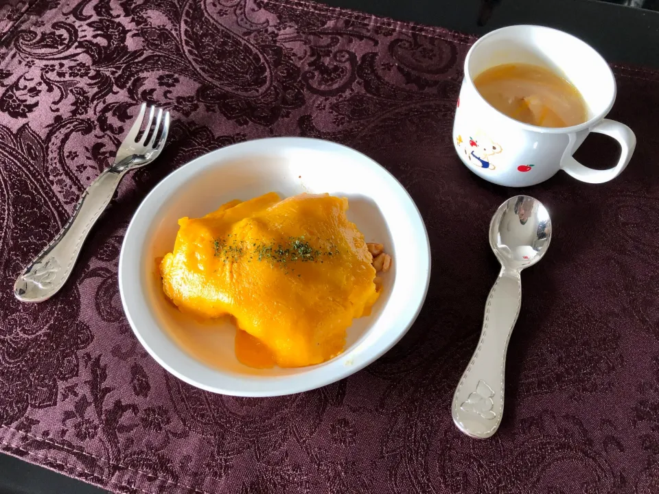 Snapdishの料理写真:オムライス🐣|csigapogiさん