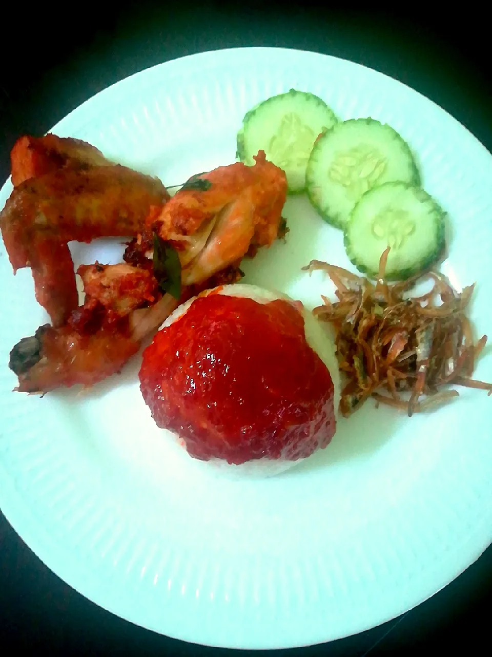 Snapdishの料理写真:Nasi Lemak Ayam Berempah|Lina's Kitchenさん