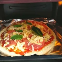 Snapdishの料理写真:Simply pizza|Sayur Hijau1674さん