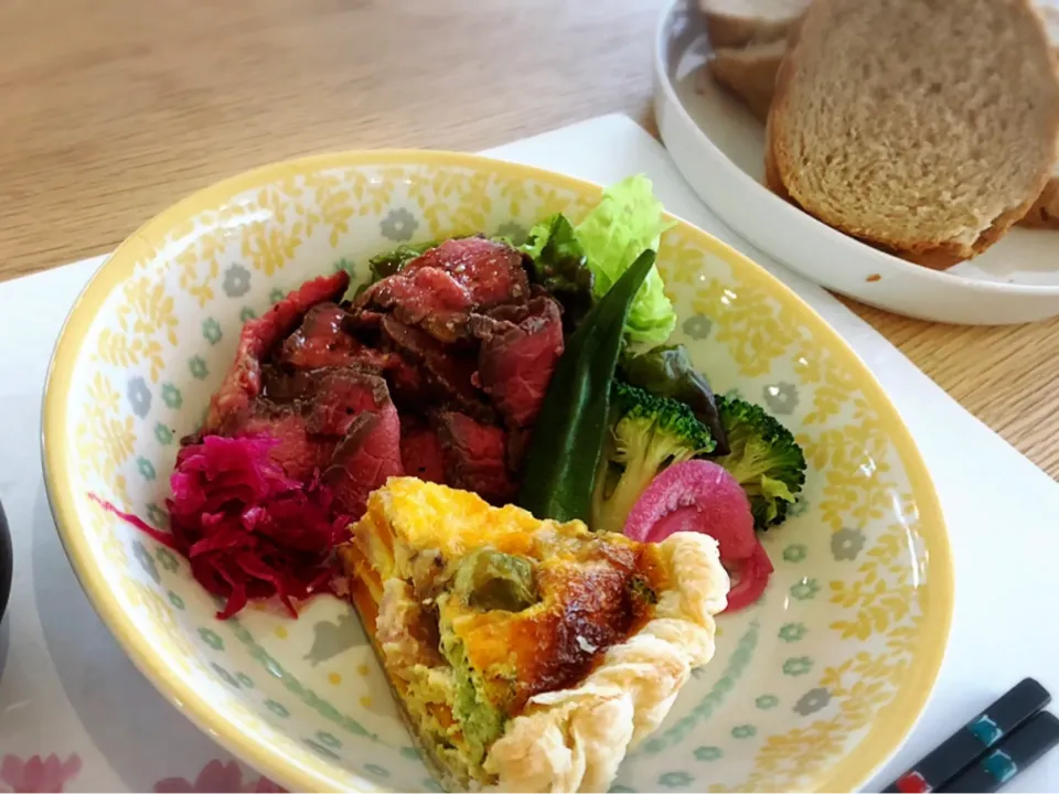 Snapdishの料理写真:春野菜のキッシュでワンプレート|リーダーさん