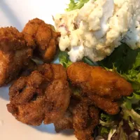 Snapdishの料理写真:Chicken Karaage with potato salad|tinotino1113さん