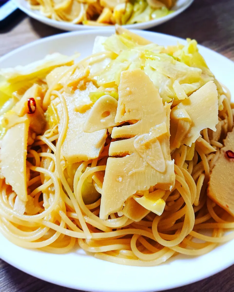 今日の夕飯🌃🍴
春野菜のペペロンチーノ🍝|Satomiさん