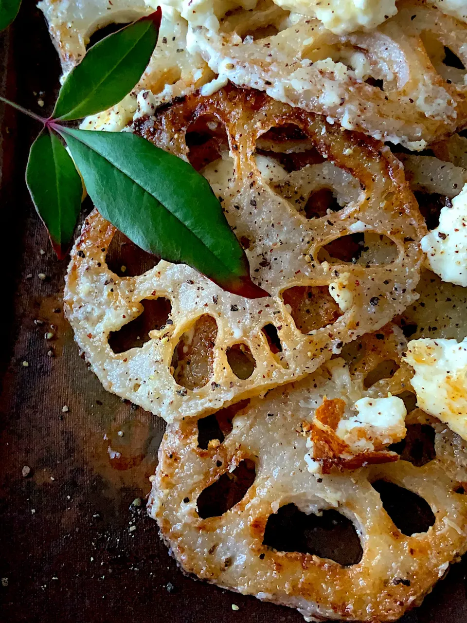 あいさんの料理 れんこんのオリーブオイル焼きクリームチーズからめ|9421beruさん