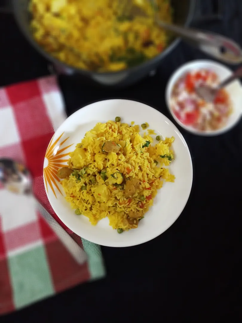 Snapdishの料理写真:soya chunks pulav|Anjumara rathodさん