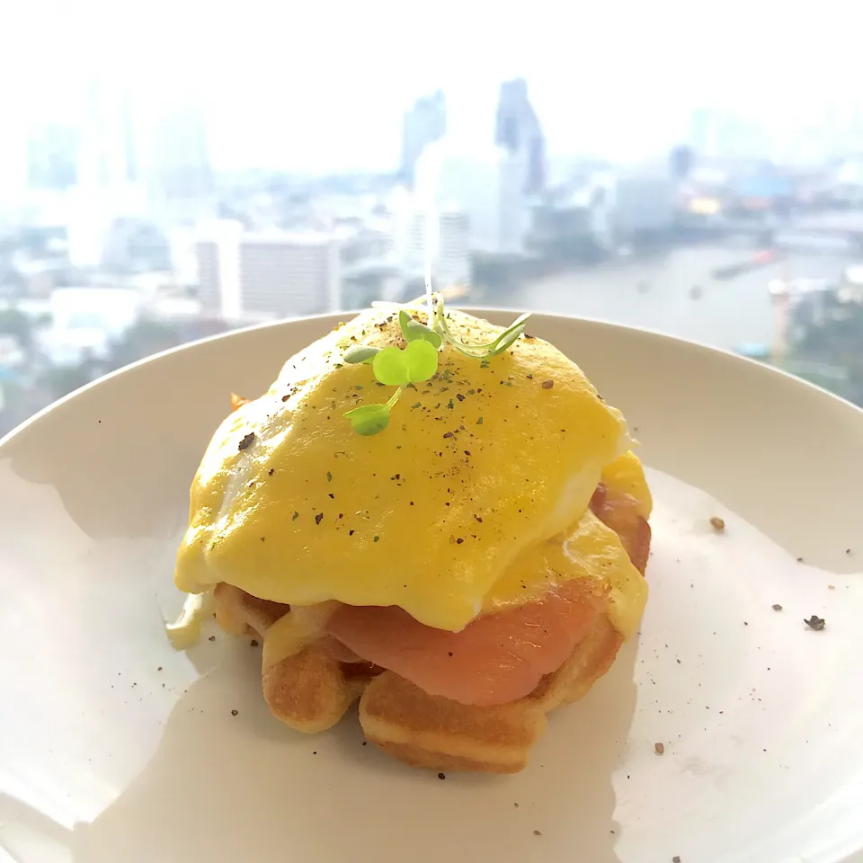 Snapdishの料理写真:Egg benedict|キャンディ🍬さん