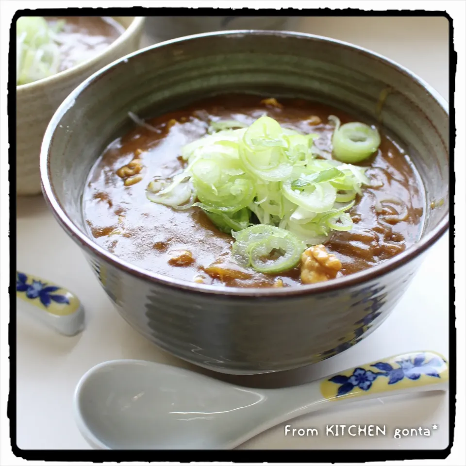 麺つゆ仕立てで簡単★我が家の絶品カレーうどん🇯🇵﻿|gonta*さん