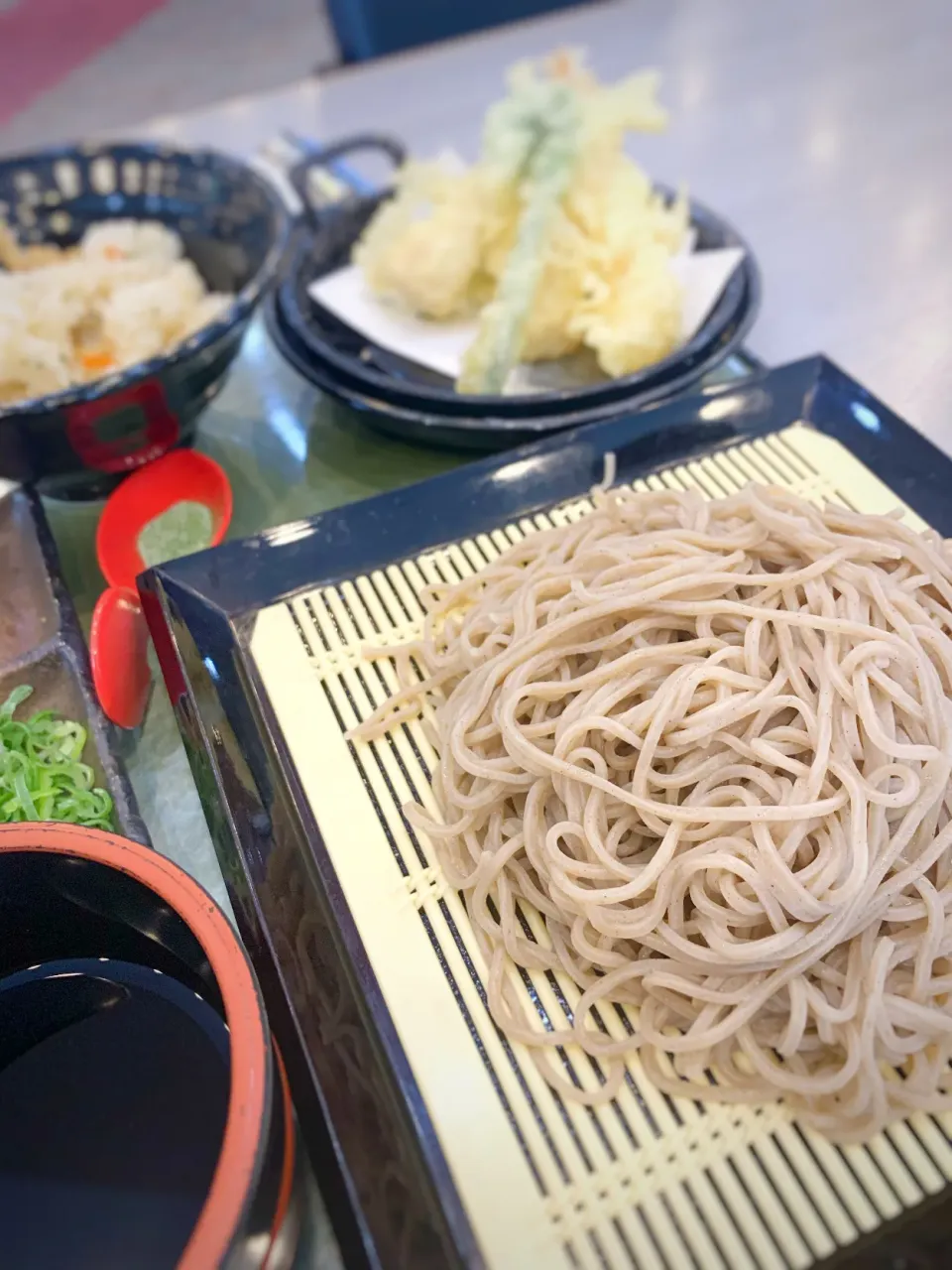 ゴルフ飯　天ざる蕎麦とあさりごはん|寺尾真次さん