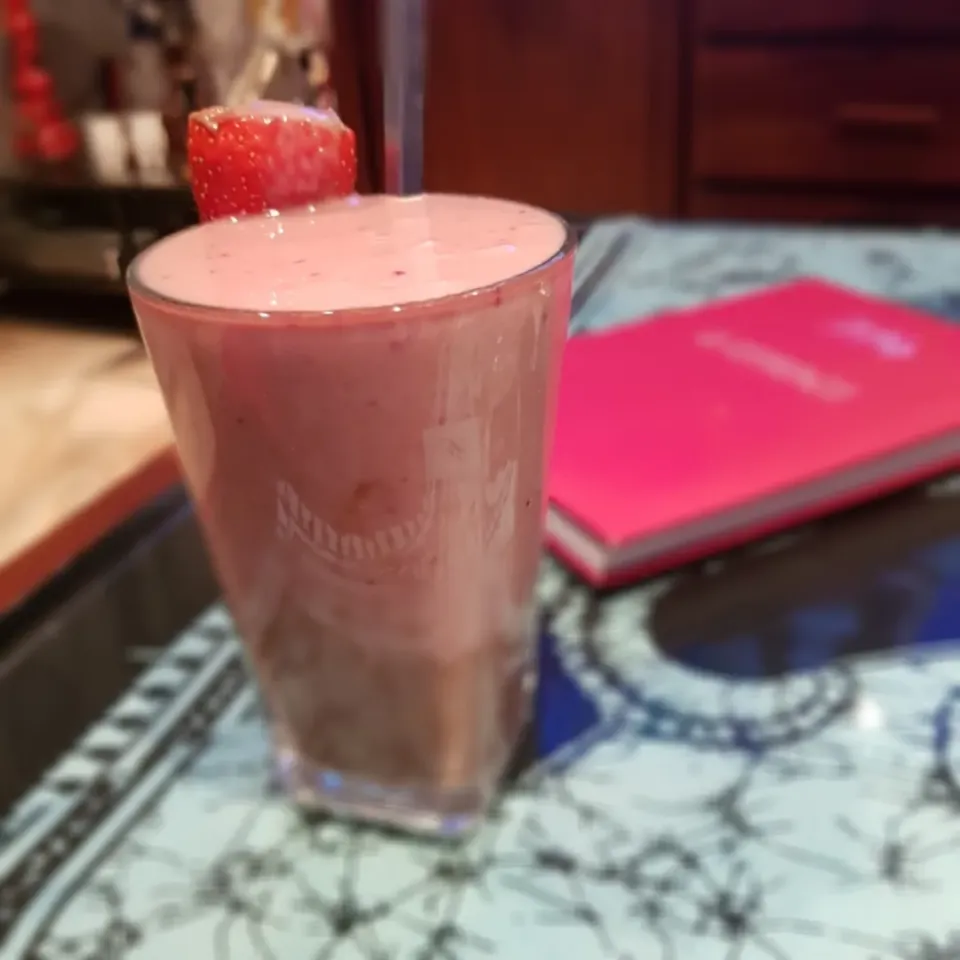 Snapdishの料理写真:batido de formula 1 y proteina de herbalife con base de chocolate|Brenda Pamela Peña Vediaさん