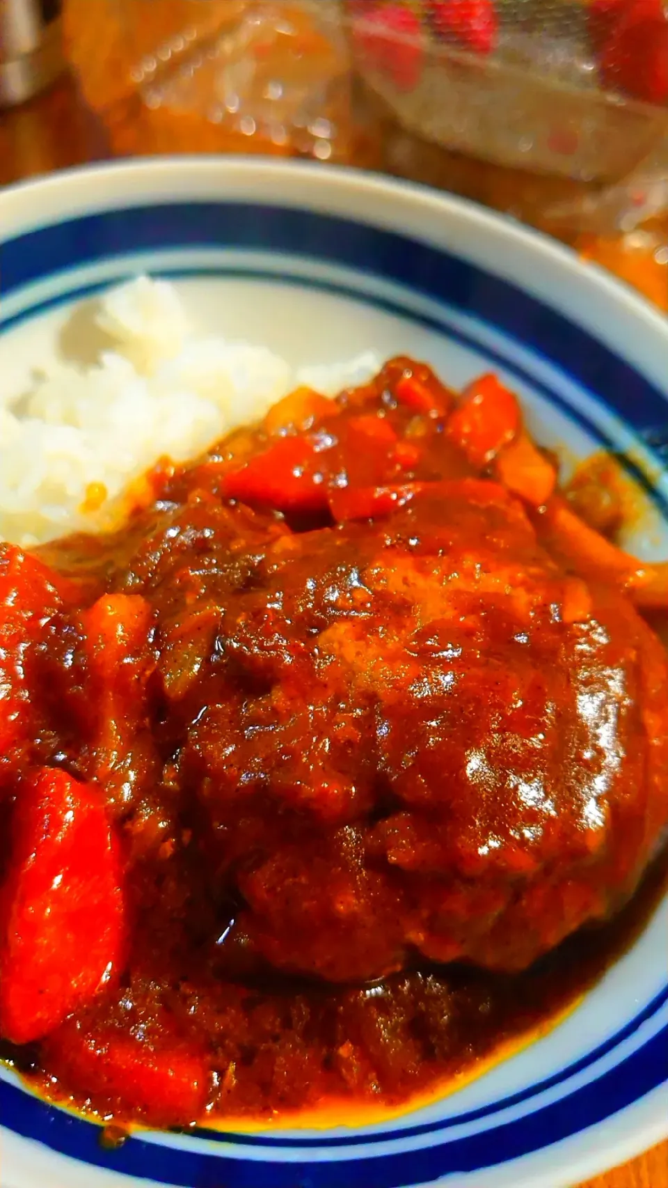 煮込みハンバーグカレー🍛|メイメイda.さん