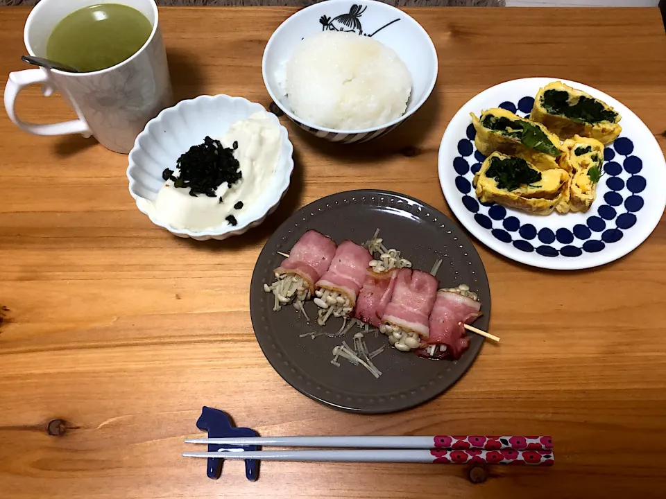 Snapdishの料理写真:ベーコンえのき巻|saknさん