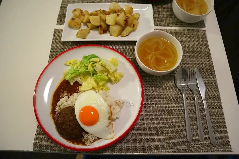 今日の夕食 ハンバーグ丼、コンソメスープ、アンチョビポテト|pinknari🐰🌈さん