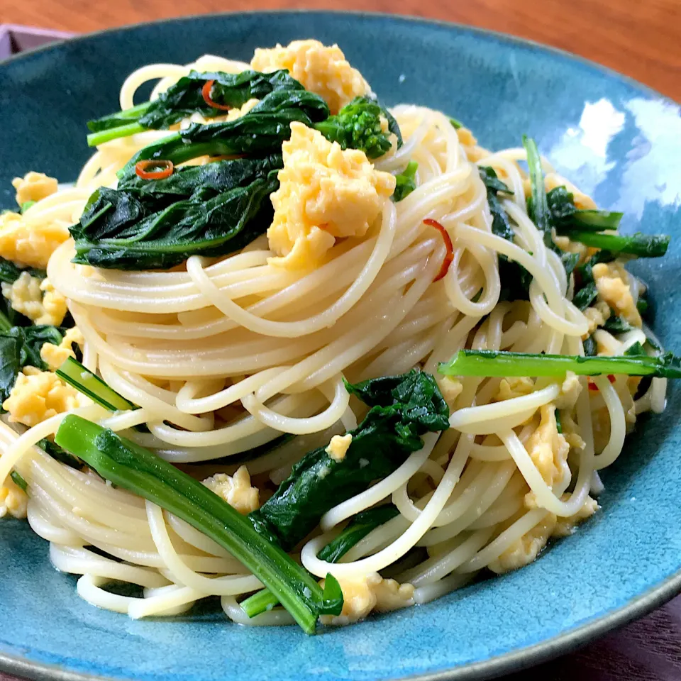 アッチさんの料理 菜の花ごはんをパスタにアレンジ🍝|べべべさん