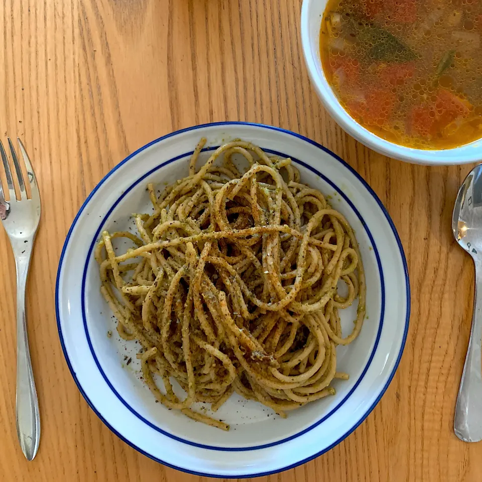 Genovese basil pesto w whole wheat pasta & soup|kayoさん