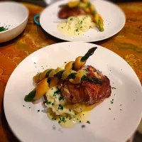 Herby marscapone stuffed chicken with pastry wrapped asparagus, mashed potatoes and citrus cream sauce.|Shawnie Breezyさん