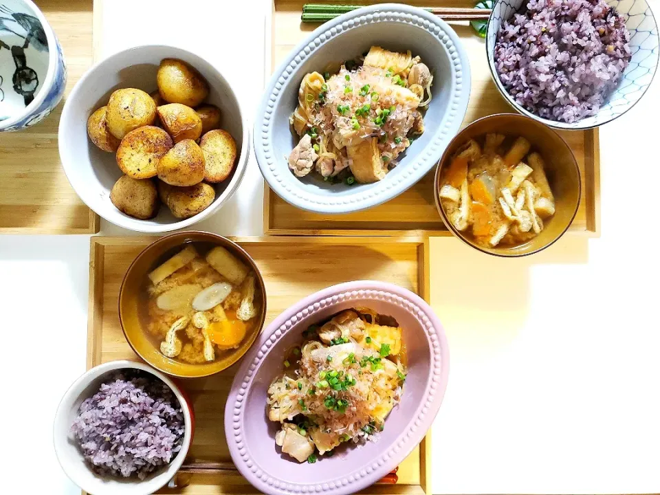 定食屋さんごっこ　鶏もも肉と厚揚げの炒め煮、根菜のお味噌汁、じゃがバター醤油|nokorinさん