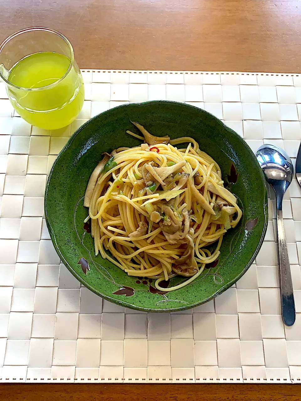 舞茸とエリンギのバター醤油パスタ|ひろさん