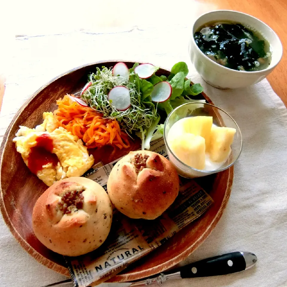 チーズパンで朝ごはん|えるえるさん