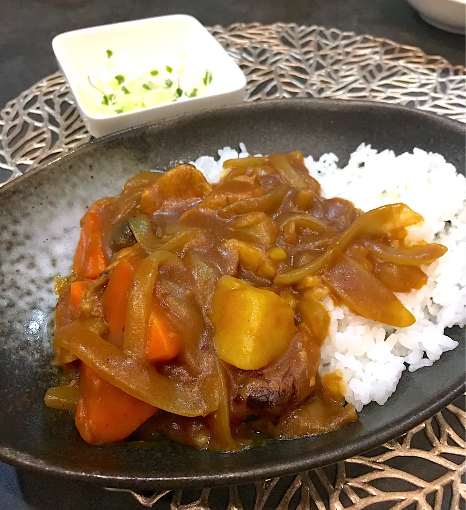 今日飯。カレー|かなんさん