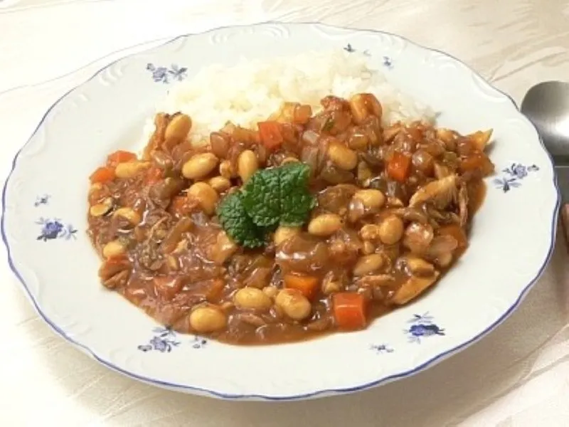 Snapdishの料理写真:塩サバで作るカレーレシピ！簡単美味しいさばカレー #AllAbout|All About 料理レシピさん