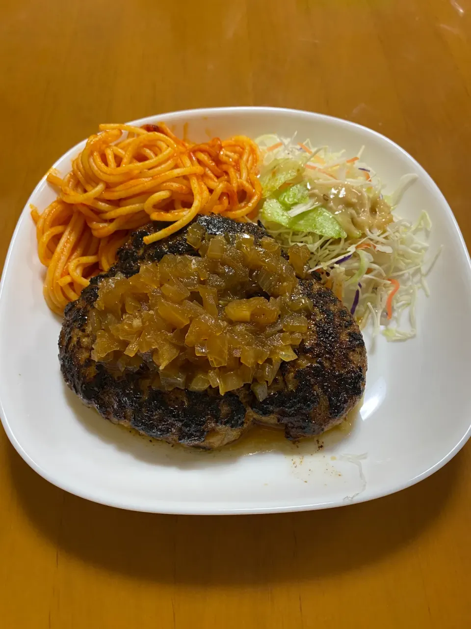 手作り焼き過ぎハンバーグ和風オニオンソース|ツツヤンさん