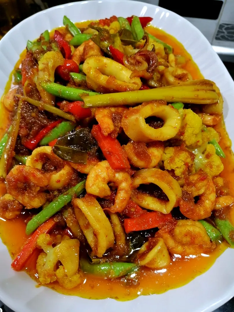 🦐+🦑seafood phat phet ala Thai..|azirasamsuddin771008055774さん