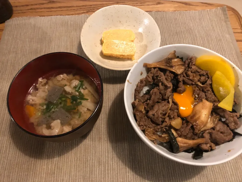 にんにく豚汁、焼肉丼|ともみさん