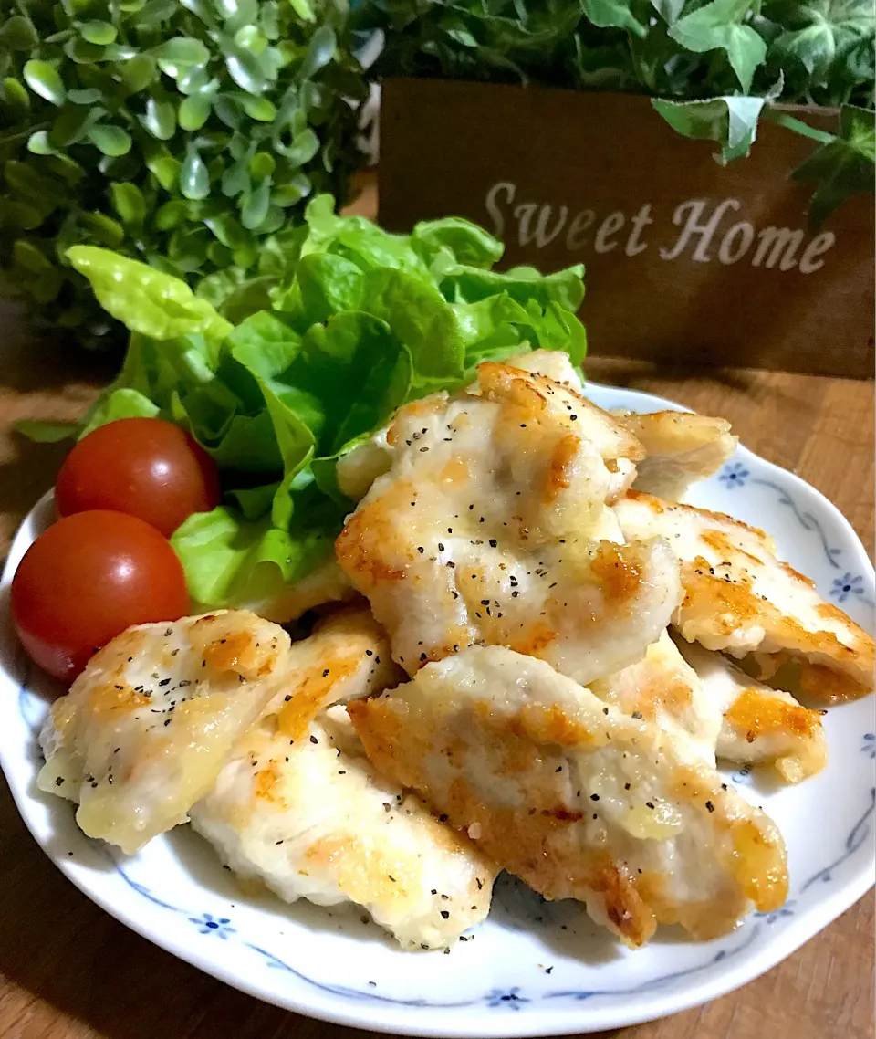 今夜の夕食の一品に☆むね肉のマヨチーズ焼き♪|あやちゃんママさん