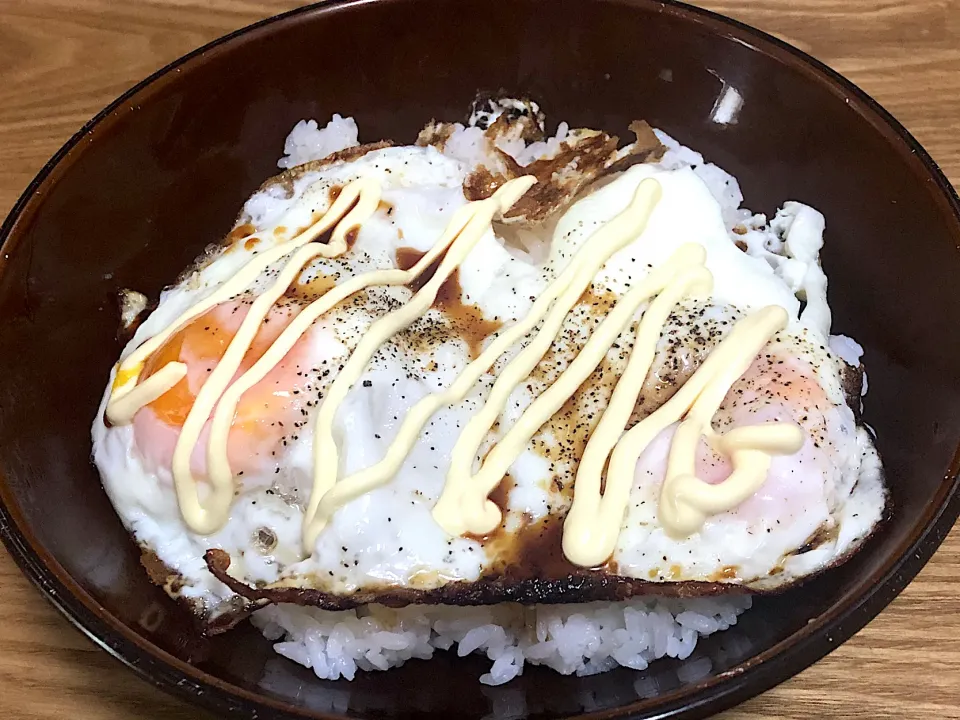 ☆目玉焼き丼|まぁたんさん