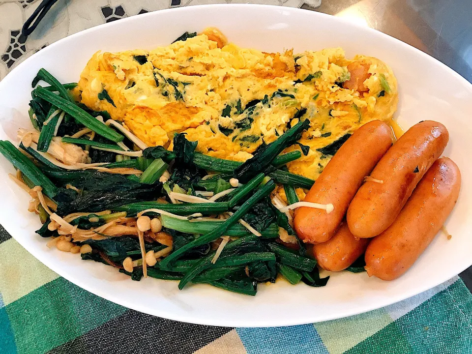 朝から、しっかり食べましょう😋|アライさんさん