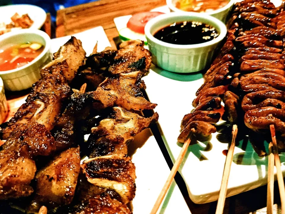 Isaw Manok and Tenga ng Baboy|The Wretched Chefさん