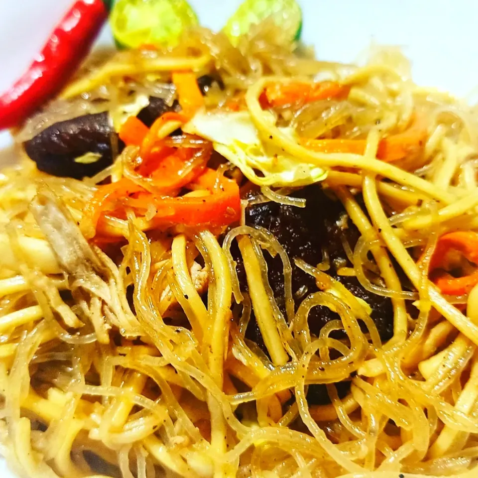 Pancit Canton Bihon|The Wretched Chefさん