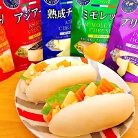 Snapdishの料理写真:チーズとアボカドのサンドイッチ|LaLaさん